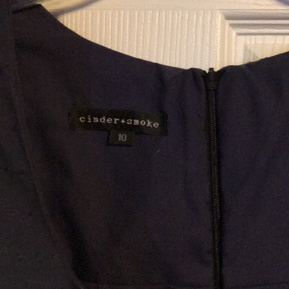 Patterned shift dress. - Picture 3 of 4